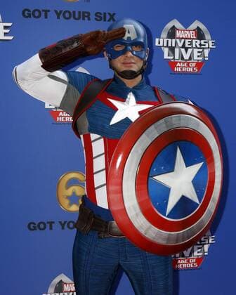 LOS ANGELES - JUL 8: Captain America at the Marvel Universe Live Red Carpet at the Staples Center on July 8, 2017 in Los Angeles, CA  Copyright: xKathyxHutchinsx xIPAx xHutchinsxPhotox