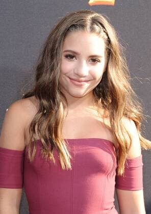 July 11, 2017 - Hollywood, California, U.S. - Mackenzie Ziegler attends The Los Angeles Premiere of Descendants 2 held at the Arclight Cinerama Dome in Hollywood, California on July11, 2017. 2017 Hollywood U.S. - ZUMAl86_ 20170711_zaf_l86_009 Copyright: xDavexLongendykex
