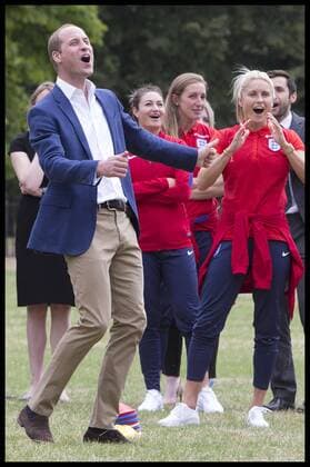 . 13 07 2017. London, United Kingdom. The Duke of Cambridge enjoys a kick about with the England Women football team in the grounds of Kensington Palace in London after a reception to wish the team good luck in the forthcoming UEFA Women s Euro 2017 tournament in the Netherlands.  xStephenxLockx xi-Imagesx IIM-15554-0054