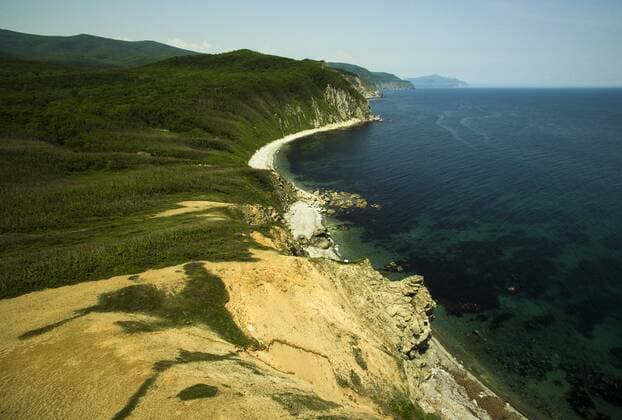 IMAGO Nature: Unsere Erde, Naturschutz, Naturschutzgebiete in Asien PRIMORYE TERRITORY, RUSSIA â€“ JUNE 29, 2017: Sea of Japan coast at the Sikhote-Alin Nature Reserve in Russian Far East. The reserve has been inscribed on the UNESCO World Heritage List since 2001 and has been CA TS Conservation Assured Tiger Standards approved for managing an endangered Amur tiger conservation site since 2015. Yuri Smityuk TASS  TS055A72