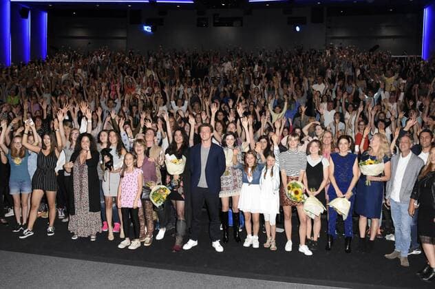 Katja von Garnier mit ihrem Cast und Premierenbesuchern bei der Premiere des Kinofilms Ostwind - Aufbruch nach Ora im Mathäser Filmpalast. München, 16.07.2017 Foto:xP.xSchönbergerx xFuturexImage