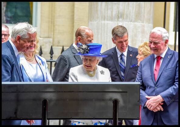 . 19 07 2017. London, United Kingdom. The Queen and Prince Philip Visit Canada House. Her Majesty Queen Elizabeth II and Prince Philip, the Duke of Edinburgh visit Canada House in Trafalgar Square to celebrate Canada s 150th anniversary of Confederation. Their Highnesses will view artefacts and displays celebrating Canada 150, including items from the Royal Archives and from the National Maritime Museum s exhibition Death in the Ice, which explores Sir John Franklin s final Arctic expedition.  xPetexMaclainex xi-Imagesx IIM-15605-0006