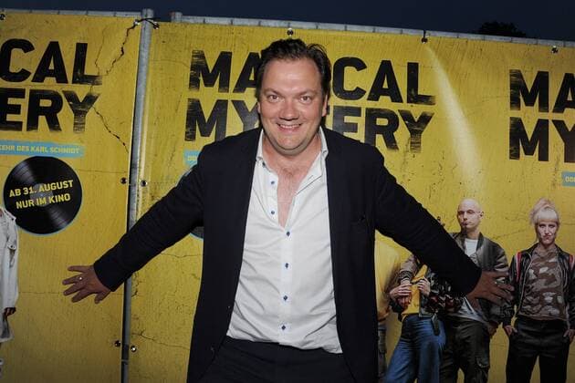 Charly Huebner Ankunft zur Premiere von MAGICAL MYSTERY OPEN AIR KULTURFORUM am Matthaeikirchplatz in Berlin am 19.07.2017