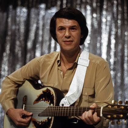 Der belgische Liedermacher, Schlager- und Chansonsänger Salvatore Adamo, Deutschland 1970er Jahre. Belgian songwriter, schlager and chanson singer Salvatore Adamo, Germany 1970s. UnitedArchives00022794