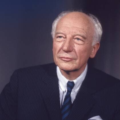 Der deutsche Politiker und ehemliger Bundespräsident Walter Scheel, Deutschland 1980er Jahre. German politcian and former Federal President Walter Scheel, Germany 1980s. UnitedArchives00023389