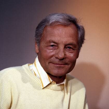 Der deutsche Sportjournalist und Autor Harry Valerien, Deutschland 1980er Jahre. German sports journalist and author Harry Valerien, Germany 1980s. UnitedArchives00024033