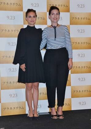 Actress Natalie Portman (L) and director Rebecca Zlotowski attend the Japan Premiere for the film Planetarium in Tokyo, Japan on July 20, 2017. This film will open on September 23 in Japan.  TKP2017072012 KEIZOxMORI