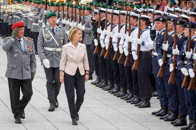 20.07.2017,Berlin,Deutschland,GER, Rekrutengelöbniss der Bundeswehr im Bendlerblock. Bundesministerium der Verteidigung, BMVg, BM Ursula von der Leyen