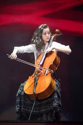 Taiwanese actress and musician Ouyang Nana performs at a ceremony during the 2017 MTV Global Mandarin Music Awards in Shenzhen city, south China s Guangdong province, 20 July 2017. Stars shine on 2017 MTV Global Mandarin Music Awards in south China  pbu655983_02