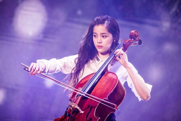 Taiwanese actress and musician Ouyang Nana performs at a ceremony during the 2017 MTV Global Mandarin Music Awards in Shenzhen city, south China s Guangdong province, 20 July 2017. Stars shine on 2017 MTV Global Mandarin Music Awards in south China  pbu655983_03