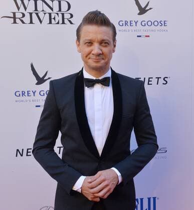 Cast member Jeremy Renner attends the premiere of the motion picture crime thriller Wind River at The Theatre at Ace Hotel in downtown Los Angeles on July 26, 2017. Storyline: An FBI agent teams with a town s veteran game tracker to investigate a murder that occurred on a Native American reservation.  LAP2017072621 JIMxRUYMEN