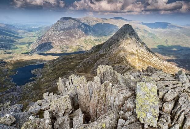 Tryfan mountain and the Nant Ffrancon valley from Bristly Ridge in Snowdonia. Copyright: xAlanxNovelli LOOPxIMAGESx ANI0731704