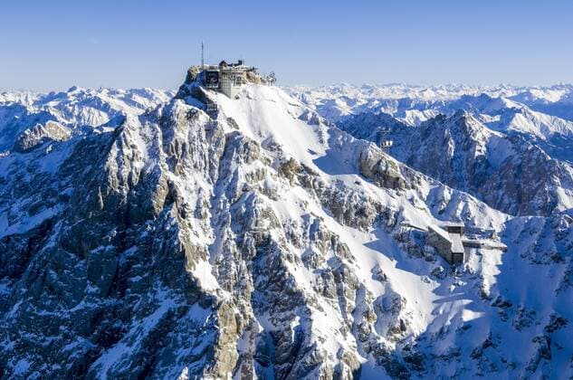 Blick auf Zugspitze, Österreich, Tirol, Karwendel Copyright: xSIMIx ALLWS618548