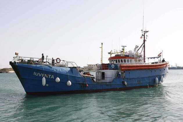 Flüchtlingsschiff Iuventa in Italien beschlagnahmt Foto IPP Giovanni Pappalardo Trapani 04.08.2017 Nella foto Nave IUVENTA - Peschereccio ONG sequestrato alla ONG tedesca Jugend Rettet e trasportato a Trapani dalla guardia costiera italiana Italy Photo Press - World Copyright  0