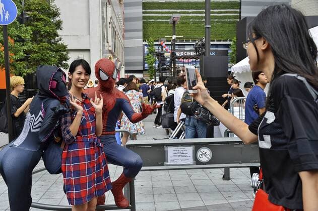 Spider-Man Fans bei der Premiere des Kinofilms Spider-Man: Homecoming im Kabukicho Cinecity Park. Tokio, 07.08.2017 Foto:xK.xNarax xFuturexImage