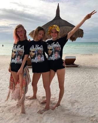 Cara Delevingne s birthday party in the jungle: Model takes group of friends to £5,750 a night retreat in Mexico to celebrate her 25th birthday Josephine de la Baume;Cara Delevingne Mexico  539141