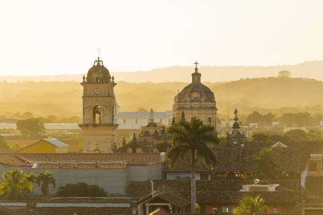  Ausblick vom Turm der Kathedrale Nuestra Senora de la Asuncion auf die Altstadt, Sonnenuntergang, Granada, Nicaragua, Mittelamerika Copyright: imageBROKER/OliverxGerhard ibxoge04536577.jpg