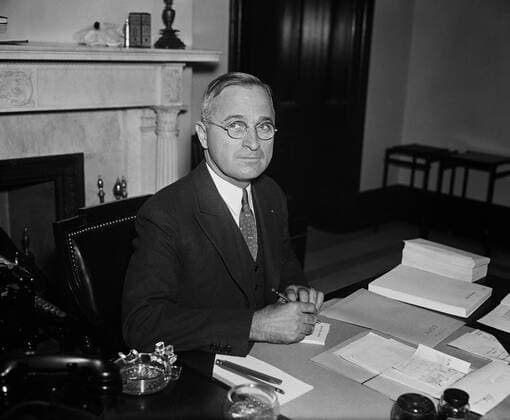 May 30, 2017 - Harry S. Truman, U.S. Senator from Missouri, Portrait at Desk, Washington DC, USA, Harris & Ewing, 1935 - ZUMAg145 20170530_zza_g145_002 Copyright: xJTxVintagex
