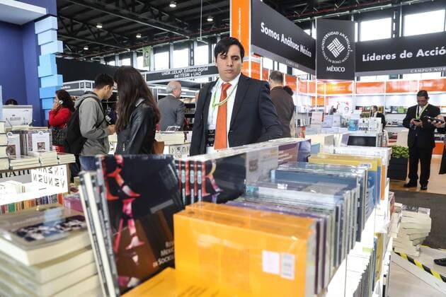 August 22, 2017 - EUM20170822CUL08.JPG.CIUDAD DE MEXICO Books Libros-Feria FILUNI.- Recorrido por la primera edicion de la Feria Internacional del Libro Universitario (FINULI) el martes 22 de agosto de 2017 en el Centro de Exposiciones y Convenciones de la UNAM. Foto: Agencia EL UNIVERSAL German Espinosa EVZ  - ZUMAu78_ 20170822_zaf_u78_044 Copyright: xGermanxEluniversalx