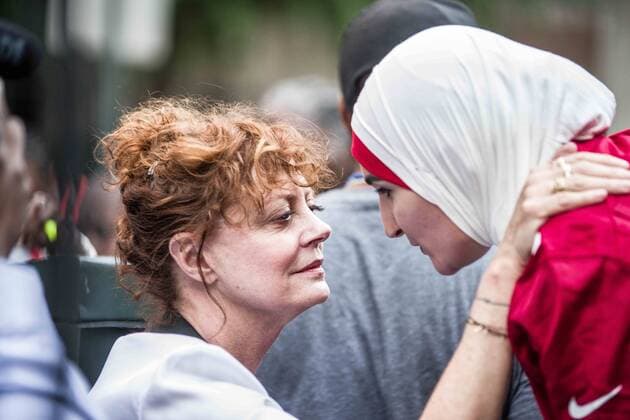August 23, 2017 - New York City, New York, United States of America - Actress Susan Sarandon arrived to meet with Linda Sarsour. New Yorkers rallied behind now-unsigned NFL player Colin Kaepernick who has remained seated during the singing of the US National Anthem since 2016. Kaepernick has stated I am not going to stand up to show pride in a flag for a country that oppresses black people and people of color.Ã¢â‚¬Â Kaepernick exercised his free agency option with the San Francisco 49ers and remains unsigned, which some see as a sign of a blacklisting in the NFL. Calls against Verizon were also made due to its 130 million in advertising with the NFL. New York City United States of America - ZUMAb160 20170823_zbp_b160_064 Copyright: xSachellexBabbarx