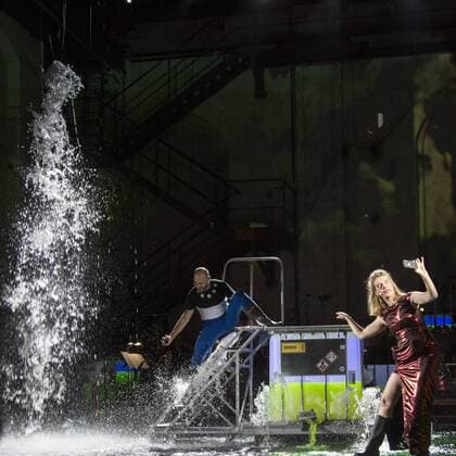 SPERRFRIST EMBARGO, Kein Licht, Ruhrtriennale, Duisburg, Germany SPERRFRIST EMBARGO bis to 8:00pm, 25 August 2017 Duisburg, Germany. 22 August 2017. Pictured: Niels Bormann and Caroline Peters. Dress rehearsal of the Ruhrtriennale world premiere Kein Licht, a Thinkspiel by Philippe Manoury and Nicolas Stemann. Adapted from the stage play Kein Licht. by Elfriede Jelinek. Performances run at the Gebläsehalle at Landschaftspark Nord in Duisburg from 25 August to 3 September 2017. Actors: Caroline Peter and Niels Bormann, Opera singers: Christina Daletska, Lionel Peintre, Sarah Sun and Olivia Vermeulen. Only for editorial use in connection with Ruhrtriennale reporting