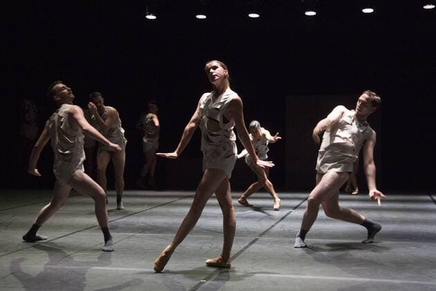 EMBARGO SPERRFRIST Three Stages by Richard Siegal, Ruhrtriennale, PACT Zollverein, Essen, Germany SPERRFRIST EMBARGO bis to 7:00pm, 25 August 2017 Essen, Germany, 23 August 2017. Dancers performing the section Model . American choreographer Richard Siegal presents Three Stages: Model , In Medias Res and as a world premiere El Dorado at PACT Zollverein for the Ruhrtriennale cultural festival 2017. For editorial use only in connection with Ruhrtriennale reporting