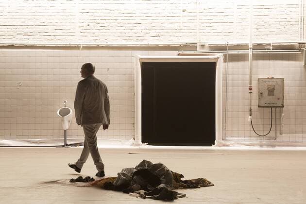 EMBARGO SPERRFRIST Three Stages by Richard Siegal, Ruhrtriennale, PACT Zollverein, Essen, Germany SPERRFRIST EMBARGO bis to 7:00pm, 25 August 2017 Essen, Germany, 23 August 2017. Frederic Stochl in the piece In Medias Res . American choreographer Richard Siegal presents Three Stages: Model , In Medias Res and as a world premiere El Dorado at PACT Zollverein for the Ruhrtriennale cultural festival 2017. For editorial use only in connection with Ruhrtriennale reporting