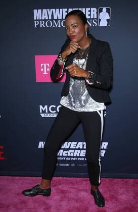 August 26, 2017 - Las Vegas, NV, U.S. - 26 August 2017 - Las Vegas, NV - Aisha Tyler. Mayweather vs McGregor pre-fight VIP Red Carpet at T-Mobile Arena. Credit: mjt AdMedia Las Vegas U.S. - ZUMAa123 20170826_zaa_a123_105 Copyright: xMjtAdmediax