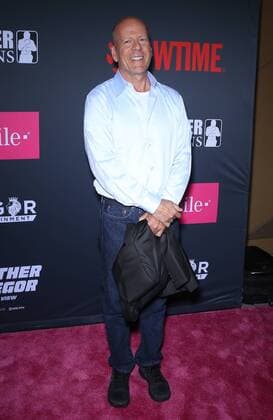 Bilder des Tages August 26, 2017 - Las Vegas, NV, U.S. - 26 August 2017 - Las Vegas, NV - Bruce Willis. Mayweather vs McGregor pre-fight VIP Red Carpet at T-Mobile Arena. Credit: mjt AdMedia Las Vegas U.S. - ZUMAa123 20170826_zaa_a123_118 Copyright: xMjtAdmediax