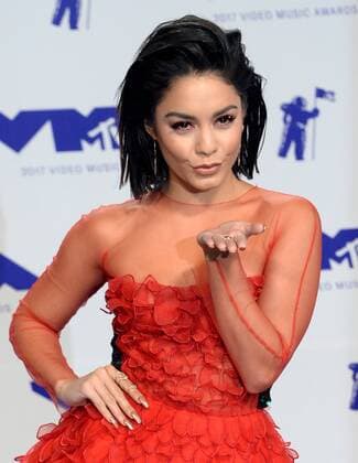 Bilder des Tages Vanessa Hudgens arrives for the 34th annual MTV Video Music Awards at The Forum in Inglewood, California on August 27, 2017.  LAP201708270263 JIMxRUYMEN