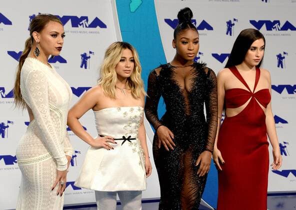 (L-R) Dinah Jane, Ally Brooke, Normani Kordei and Lauren Jauregui of Fifth Harmony arrive for the 34th annual MTV Video Music Awards at The Forum in Inglewood, California on August 27, 2017.  LAP201708270420 JIMxRUYMEN