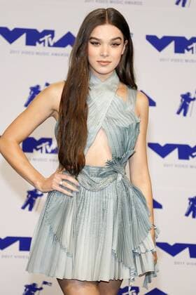 Hailee Steinfeld bei der Verleihung der MTV Video Music Awards am 27.08.2017 in Inglewood 2017 MTV Video Music Awards in Inglewood 