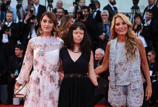 August 30, 2017 - Venice, Italy - Jo Squillo, Valentina Pitzalis and Francesca Carollo walks the red carpet ahead of the Downsizing screening and Opening Ceremony during the 74th Venice Film Festival at Sala Grande on August 30, 2017 in Venice, Italy Venice Italy  - ZUMAn230 20170830_zaa_n230_449 Copyright: xMatteoxChinellatox