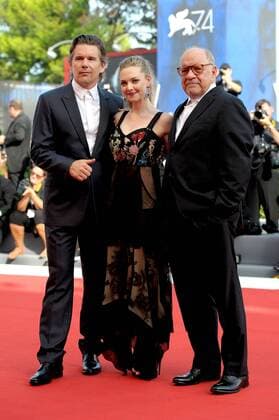 74th Venice Film Festival, Red Carpet film First Reformed Pictured: Amanda Seyfried, Ethan Hawke, Paul Schrader  Copyright: xAlbertoxTerenghi Veneziax2017x x xVeneziax