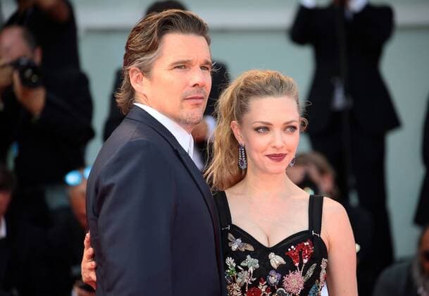 August 31, 2017 - Venice, Italy - Ethan Hawke and Amanda Seyfried attend the First Reformed red carpet during the 74th Venice Film Festival in Venice, Italy, on August 31, 2017. Venice Italy  - ZUMAn230 20170831_zaa_n230_451 Copyright: xMatteoxChinellatox
