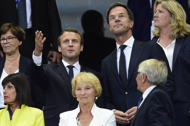 Bilder des Tages Emmanuel Macron - president de la Republique Mark Rutte - Premier ministre des Pays Bas CELEBRITES : France vs Pays Bas - Paris - 31 08 2017 JBAutissier Panoramic
