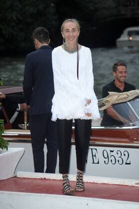 74th Venice Film Festival, Celebrities arrive at Excelsior pier to attend The Franca Sozzani Award - 47th Venice Film Festival Pictured: Carla Sozzani  Copyright: xAlbertoxTerenghi Veneziax2017x x xVeneziax