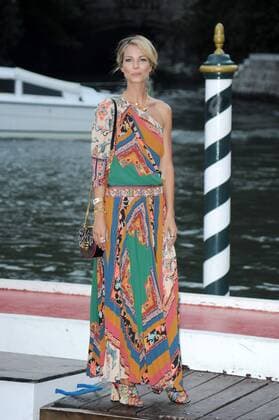 74th Venice Film Festival, Celebrities arrive at Excelsior pier to attend The Franca Sozzani Award - 47th Venice Film Festival Pictured: Roberta Ruiu  Copyright: xAlbertoxTerenghi Veneziax2017x x xVeneziax