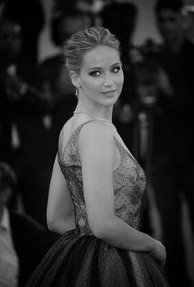 September 5, 2017 - Venice, Italy - Jennifer Lawrence attends the Gala Screening and World Premiere of mother! during the 74th Venice Film Festival on September 5, 2017 in Venice, Italy. Venice Italy  - ZUMAn230 20170905_zaa_n230_334 Copyright: xMatteoxChinellatox