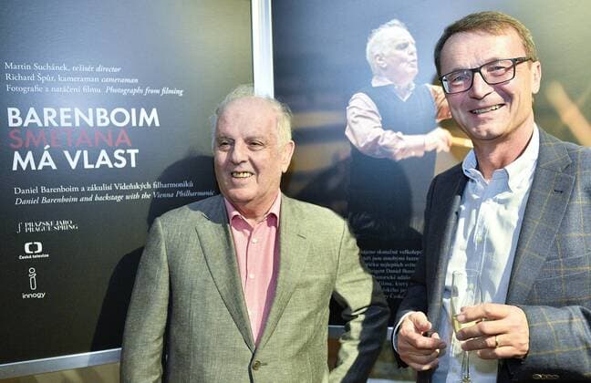 Argentine-Israeli conductor Daniel Barenboim (left) and Czech director Martin Suchanek pose during the premiere of their documentary film named Barenboim: Smetana - Ma vlast (Barenboim: Smetana - My Homeland), in Prague, Czech Republic, on September 5, 2017. (CTKxPhoto MichalxDolezal) CTKPhotoP201709050975801  dol 002