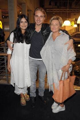 Haleh Esbak, Constantin von Jascheroff mit Mutter Juana Jascheroff Ankunft zur Premiere ;Das schaffen wir schon; im Kino der Kulturbrauerei in Berlin am 07.09.2017