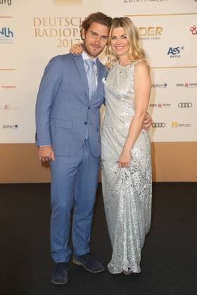Hamburg Benjamin Baarz und Nina Bott bei der Verleihung Deutscher Radiopreis in der Elbphilharmonie Hamburg am 7.9.2017