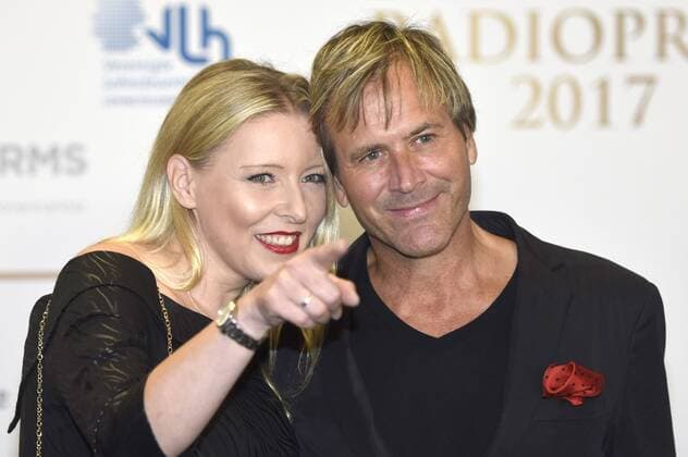 Sabrina Winter (Stereoblonde) mit Freund Steve Norman (Spandau Ballet) bei der Verleihung des Deutschen Radiopreises 2017 in der Elbphilharmonie. Hamburg, 07.09.2017