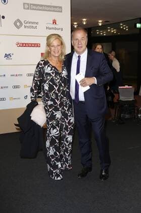 Hubertus Meyer-Burckhardt mit Gattin Dorothee Röhrig bei der Verleihung des Deutschen Radiopreises 2017 in der Elbphilharmonie. Hamburg, 07.09.2017