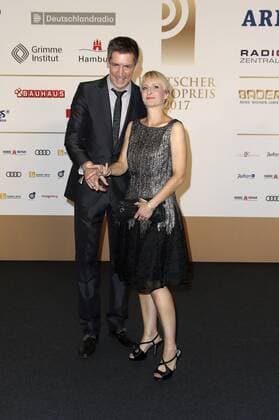Steffen Hallaschka mit Frau Frau Anne-Katrin bei der Verleihung des Deutschen Radiopreises 2017 in der Elbphilharmonie. Hamburg, 07.09.2017