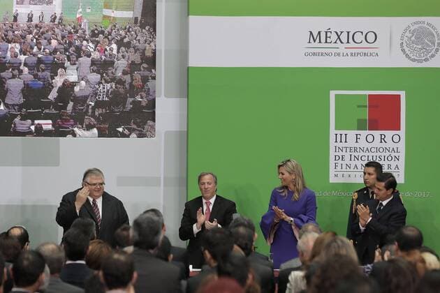 September 7, 2017 - EUM20170907NAC16.JPG.CIUDAD DE MEXICO PresidentPresidente-EPN.- El gobernador del Banco de Mexico (Banxico), Agustin Carstens Carstens; el secretario de hacienda y Credito Publico, Jose Antonio Meade; la reina de Paises Bajos, Maxima Zorreguieta; y el presidente de Mexico, Enrique Pena Nieto, durante la inauguracion del Tercer Foro Internacional de Inclusion Financiera Mexico 2017, 7 de septiembre de 2017, Palacio Nacional. Foto: Agencia EL UNVIERSALAlejandro AcostaJMA.  - ZUMAu78_ 20170907_zaf_u78_045 Copyright: xElxUniversalx