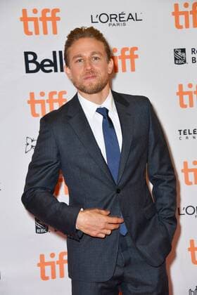 September 7, 2017 - Toronto, Ontario, Canada - CHARLIE HUNNAM attends the Papillon premiere during the 2017 Toronto International Film Festival at Princess of Wales Theatre. Toronto Canada - ZUMAv53_ 20170907_zaf_v53_073 Copyright: xIgorxVidyashevx