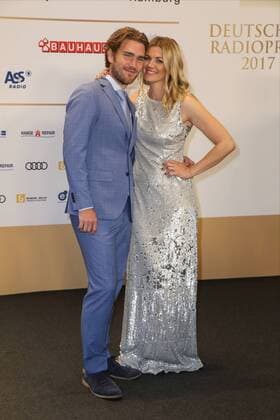 Hamburg, Germany 07.09.2017, Deutscher Radiopreis 2017, Nina Bott und Freund Benjamin Baarz ( DeFodi525