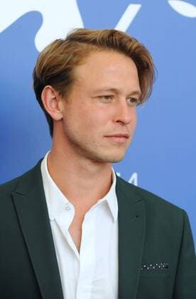 74. Filmfestspiele in Venedig, Italien. Felix von Bredow beim Photocall zum deutschen Film KRIEG (Orrizonti) von Schiwago Film Berlin. 74th Film Festival Venice, Mostra del Cinema, Biennale Venezia, Italy.