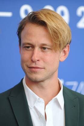 74. Filmfestspiele in Venedig, Italien. Felix von Bredow beim Photocall zum deutschen Film KRIEG (Orrizonti) von Schiwago Film Berlin. 74th Film Festival Venice, Mostra del Cinema, Biennale Venezia, Italy.